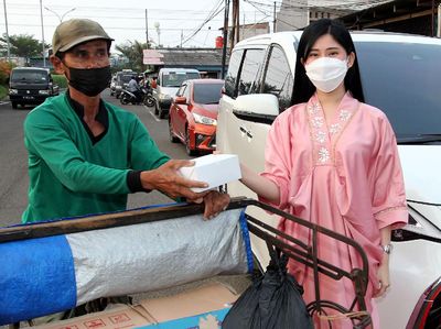 Berbagi Kebahagiaan untuk Pengguna Jalan