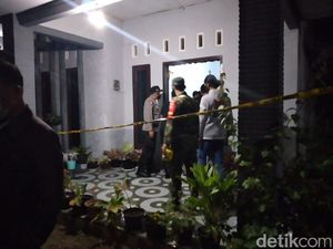 Ibu-Anak di Kendal Ditemukan Tewas Bersimbah Darah di Kamar Mandi Ibu-Anak di Kendal Ditemukan Tewas Bersimbah Darah di Kamar Mandi