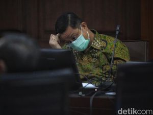 Eks Mensos Juliari Jalani Sidang Lanjutan