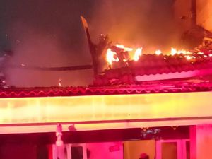 Kecanduan Game Online, Bocah SMP di Sidoarjo Bakar Rumah Tetangga Kecanduan Game Online, Bocah SMP di Sidoarjo Bakar Rumah Tetangga
