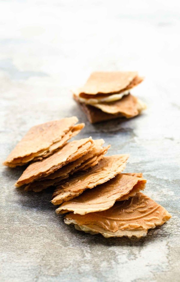 Kue Sapit yang mirip dengan Kue Semprong/Sumber/Pinterest/mykeuken. Kue Sapit yang mirip dengan Kue Semprong.