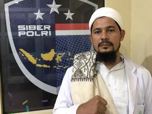 Pria Ajak Ramai-ramai Terobos Penyekatan Mudik Eks Wakil Ketua FPI Aceh
