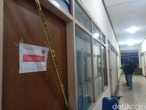 KPK OTT Bupati Nganjuk, 3 Ruang di Pemkab Disegel KPK OTT Bupati Nganjuk, 3 Ruang di Pemkab Disegel