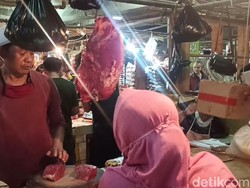 Jelang Lebaran, Harga Daging Sapi di Pasar Rancaekek Bandung Melonjak