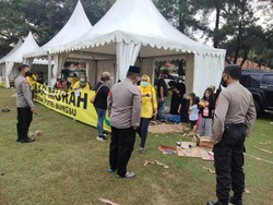 Tak Ada Izin, Kegiatan Bazar Ramadan di Depok Dibubarkan Polisi