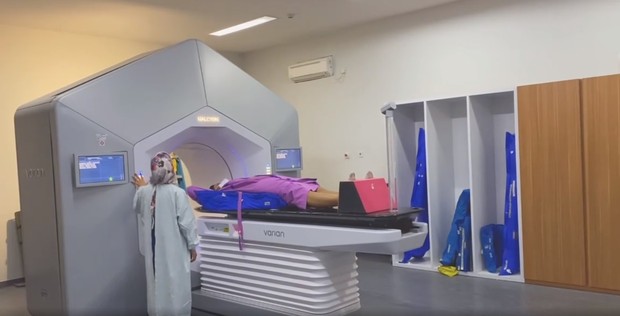 Potret Randi Bachtiar saat proses pengobatan (foto: instagram.com/randibachtiar)