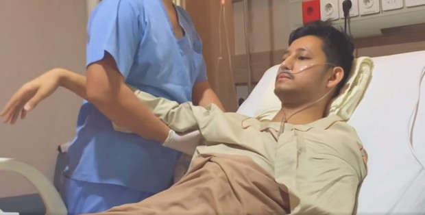 Potret Randi Bachtiar saat proses pengobatan (foto: instagram.com/randibachtiar)