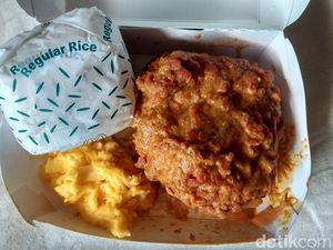 Viral! Makan Ayam Gulai McD Seperti Sensasi Makan di Rumah Makan Padang Viral! Makan Ayam Gulai McD Seperti Sensasi Makan di Rumah Makan Padang