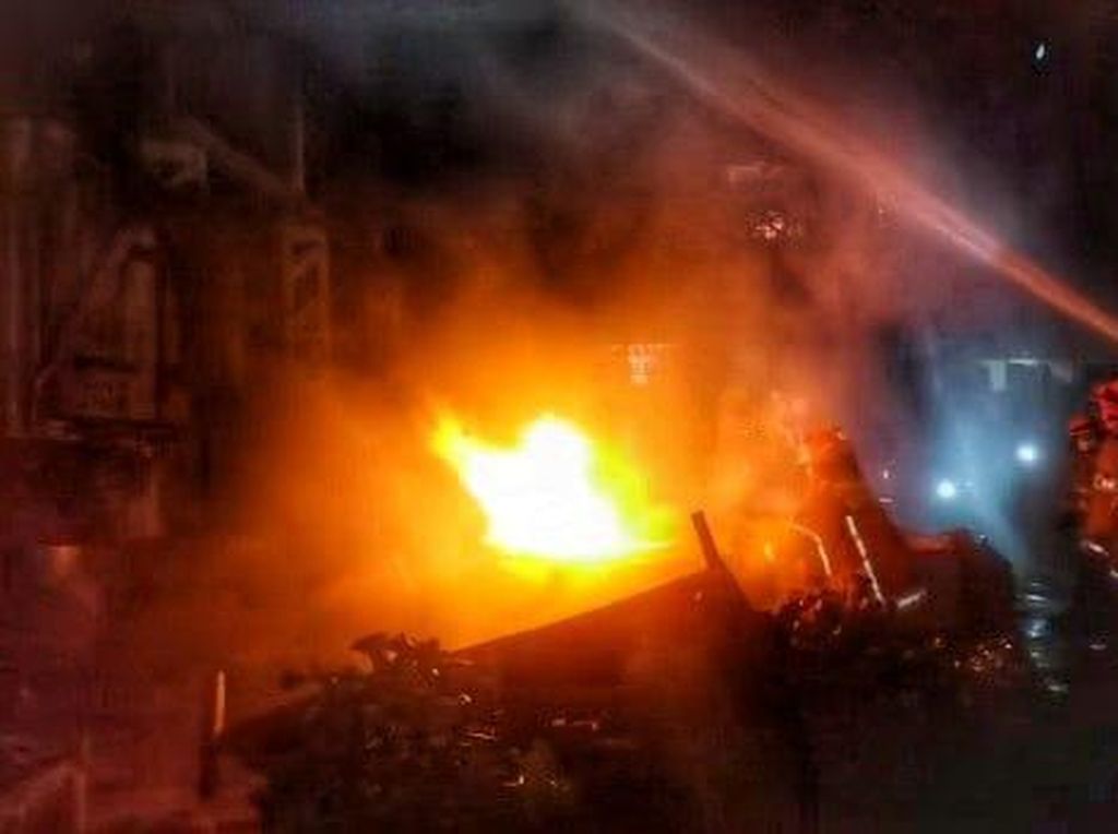 Kronologi Kebakaran Salah Satu Gedung di PT Pindad Bandung Kronologi Kebakaran Salah Satu Gedung di PT Pindad Bandung