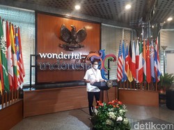 Ratusan WNA China Masuk Indonesia, Sandiaga: Itu Bukan Lingkup Kami