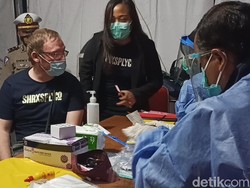 WN Prancis Sempat Dicegat Petugas Penyekatan di Cileunyi Bandung