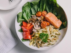 5 Tips Makan Sehat saat Lebaran agar Tubuh Tetap Bugar