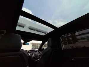 Cara Sederhana Merawat Panoramic Sunroof Biar Lebih Awet
