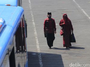 Jelang Lebaran, Terminal Cicaheum Masih Didatangi Calon Penumpang