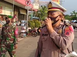 Tim Gabungan Tutup Pasar Tiban di Alun-alun Kota Pekalongan
