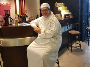 Mengenang Senandung Ustaz Tengku Zulkarnain di Lagu The Autumn Leaves Mengenang Senandung Ustaz Tengku Zulkarnain di Lagu The Autumn Leaves