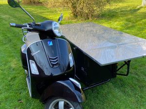 Tampang Vespa saat Jadi Dapur Berjalan