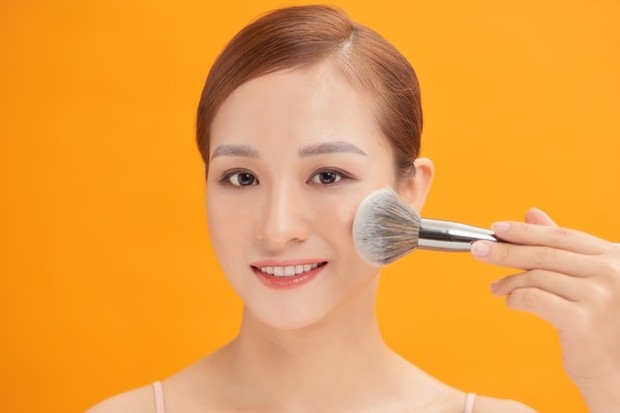 8 Tips Makeup Natural Glowing Ala Korea saat Lebaran!