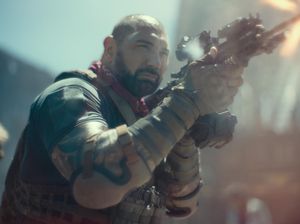 Alasan Zack Snyder Gaet Dave Bautista untuk Army of Dead Alasan Zack Snyder Gaet Dave Bautista untuk Army of Dead