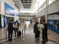 Penumpang di Bandara Juanda Sepi Selama Masa Larangan Mudik 2021