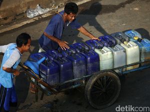 Berkah Ramadhan, Penjual Air Bersih Keliling Raup Untung