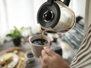 Minum Kopi Setiap Hari? Waspadai 5 Efek Samping Ini Minum Kopi Setiap Hari? Waspadai 5 Efek Samping Ini