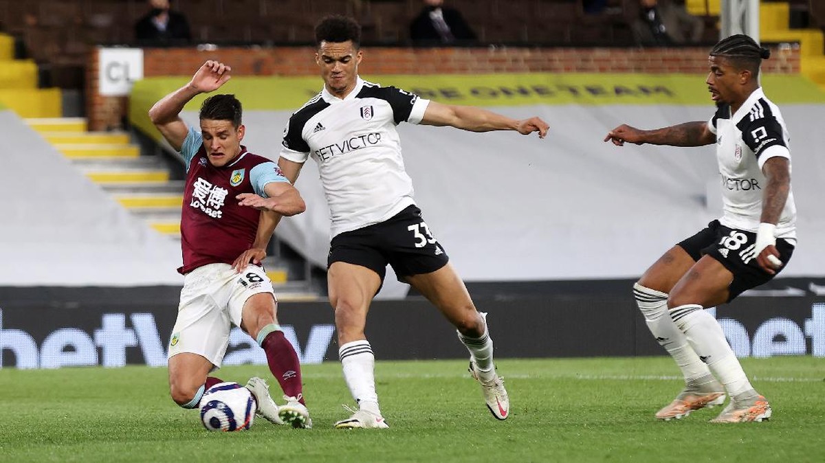 Fulham degradasi dari Premier League usai kalah 0-2 dari Burnley (Foto: Getty Images/Clive Rose)