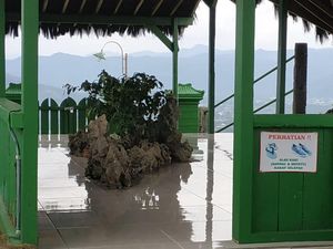 Destinasi Sentono Gentong, Antara Eksotika Alam dan Legenda Tumbal Tanah Jawa Destinasi Sentono Gentong, Antara Eksotika Alam dan Legenda Tumbal Tanah Jawa