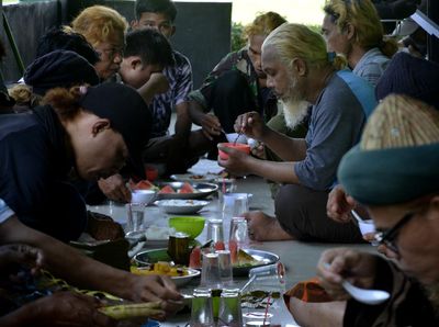Foto: Akhiri Ramadhan Lebih Dulu, Jamaah An Nadzir Lebaran Hari Rabu