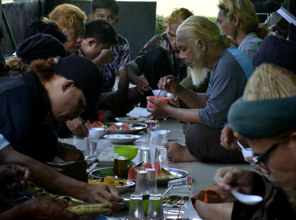 Foto: Akhiri Ramadhan Lebih Dulu, Jamaah An Nadzir Lebaran Hari Rabu
