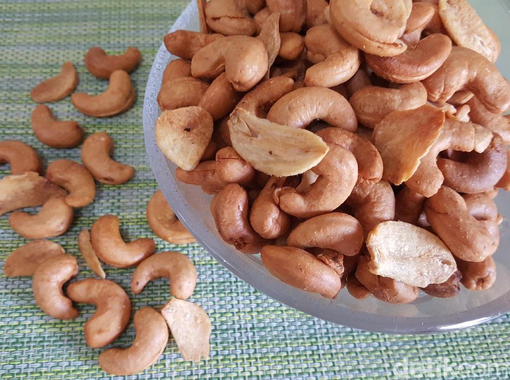 Resep Kacang Mete Goreng Bawang Putih dan Santan Buat Suguhan Lebaran Resep Kacang Mete Goreng Bawang Putih dan Santan Buat Suguhan Lebaran
