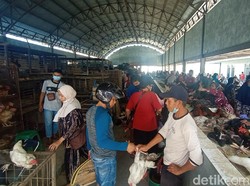 Padat dan Abai Prokes Terlihat di Pasar Wergu Kudus Jelang Lebaran