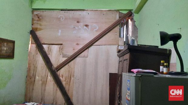 Lebaran di Tanah Sengketa Pancoran Budi Raharjo, warga Pancoran yang tak akan meninggalkan rumah saat lebaran takut ada penggusuran dadakan.