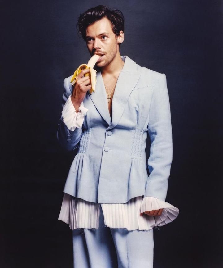 Harry Styles Ternyata Penggemar Berat Roti, Paling Doyan Bagian Roti Ini