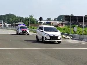 Mobil yang Terobos Penyekatan di Exit Tol Malang Akhirnya Ditilang Mobil yang Terobos Penyekatan di Exit Tol Malang Akhirnya Ditilang