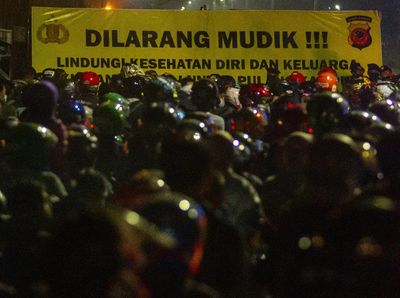 Pos Penyekatan di Pantura Subang Juga Disesaki Pemudik