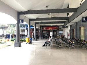 Lebaran Hari Pertama dan Kedua Penumpang Daops 8 Hanya 500 Orang