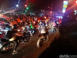 Pemudik dengan Mobil dan Motor Paling Bandel Selama Larangan Mudik