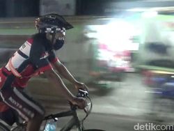Pria Ini Rela Gowes Tegal-Jakarta Demi Lebaran Bareng Istri yang Tak Bisa Mudik