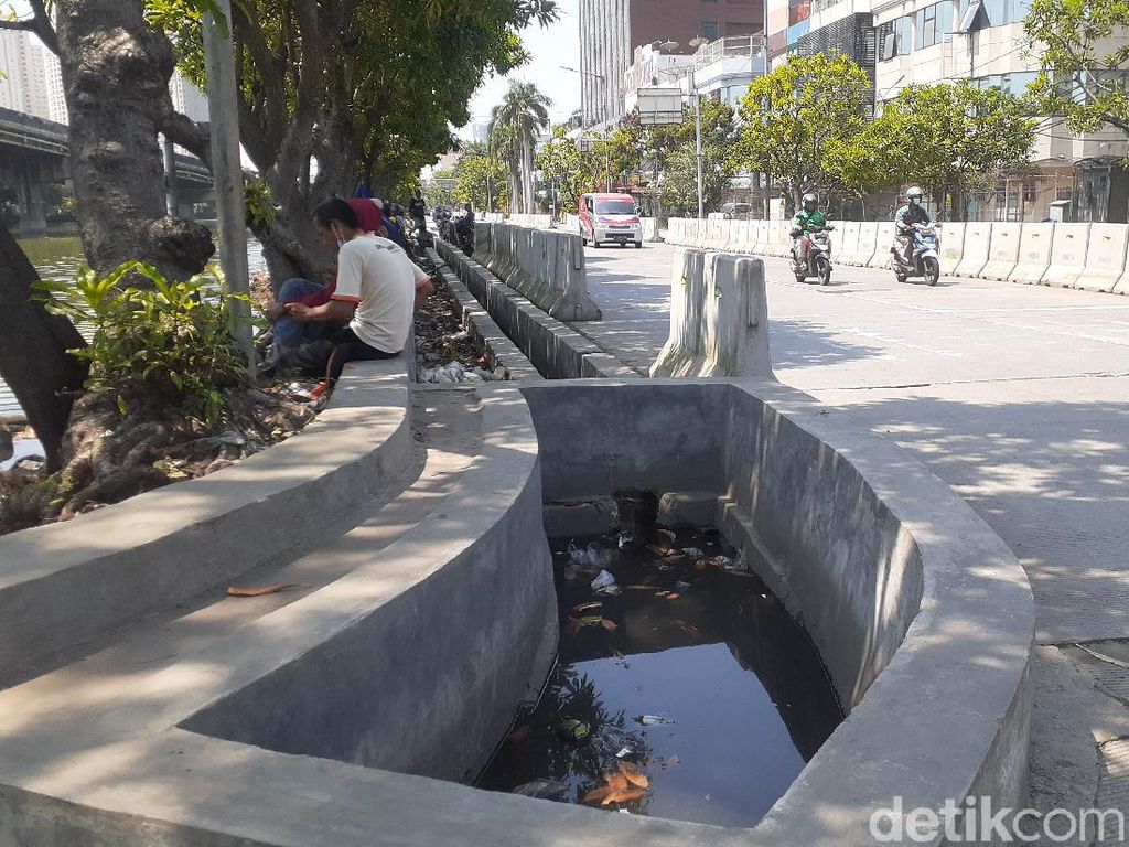 Proyek Anti-banjir Jl RE Martadinata Ancol Rampung Dikerjakan Proyek Anti-banjir Jl RE Martadinata Ancol Rampung Dikerjakan
