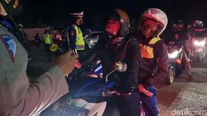 Ratusan Pemudik Diputarbalik di Garut