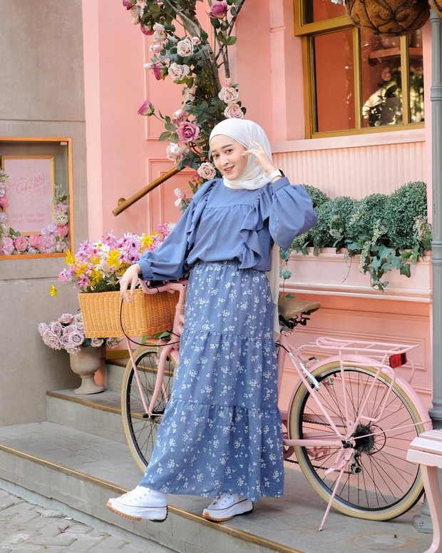 Rok flower layer/instagram.com/seviqfebinita/ Rok flower layer