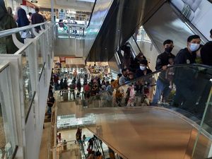 Liburan ke Surabaya? Ini Pusat Belanja Oleh-oleh yang Wajib Dikunjungi