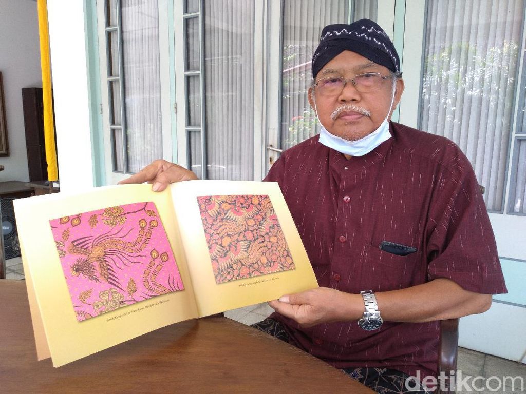 Cerita Go Tik Swan Protes Orde Baru Lewat Batik Kembang Bangah Cerita Go Tik Swan Protes Orde Baru Lewat Batik Kembang Bangah