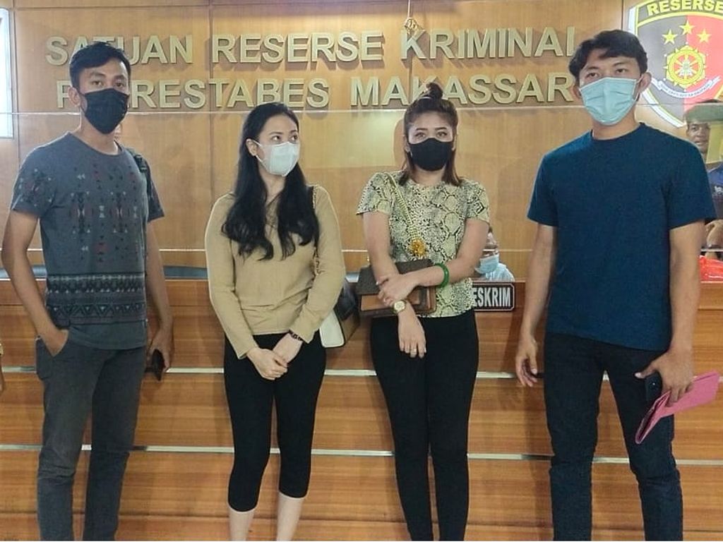 Korban 2 Selebgram Makassar Bela Diri Dipolisikan: Kepala Dipukul Sapu Korban 2 Selebgram Makassar Bela Diri Dipolisikan: Kepala Dipukul Sapu