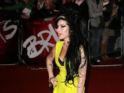 Baju Konser Terakhir Amy Winehouse Dilelang, Laku Rp 3,4 Miliar