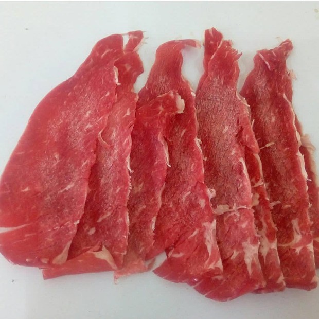 Daging sapi direndam dengan air soda supaya lebih empuk/instagram.com/dagingbarokah11