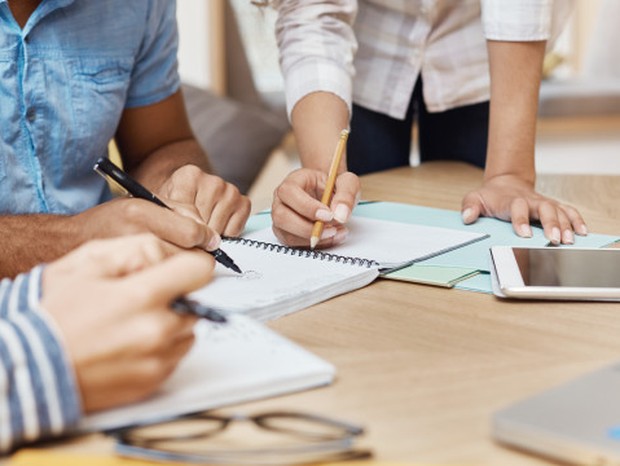 Explaining | Sc : Freepik.com