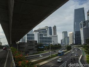 Lengang Ibu Kota Di Tengah Larangan Mudik Lengang Ibu Kota Di Tengah Larangan Mudik