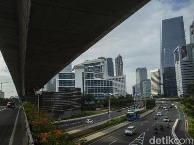 Lengang Ibu Kota Di Tengah Larangan Mudik